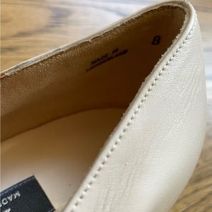 Bally Size 8N for Narrow low heel ballet flat with bow. NWOT.